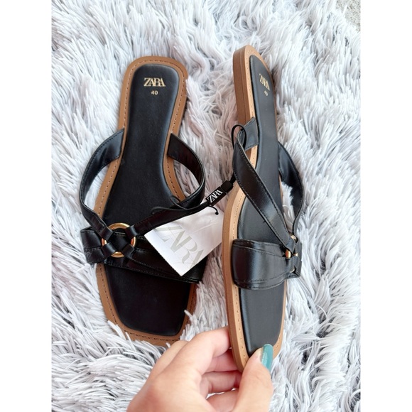 Zara Black Square Toe Flat Sandals‎ - Picture 5 of 7